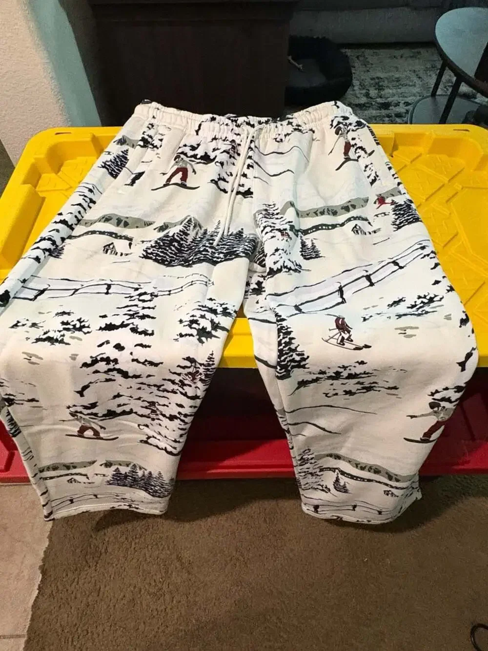 Jordan Winter Mountain All-Over Print Fleece Jogger Pants XL